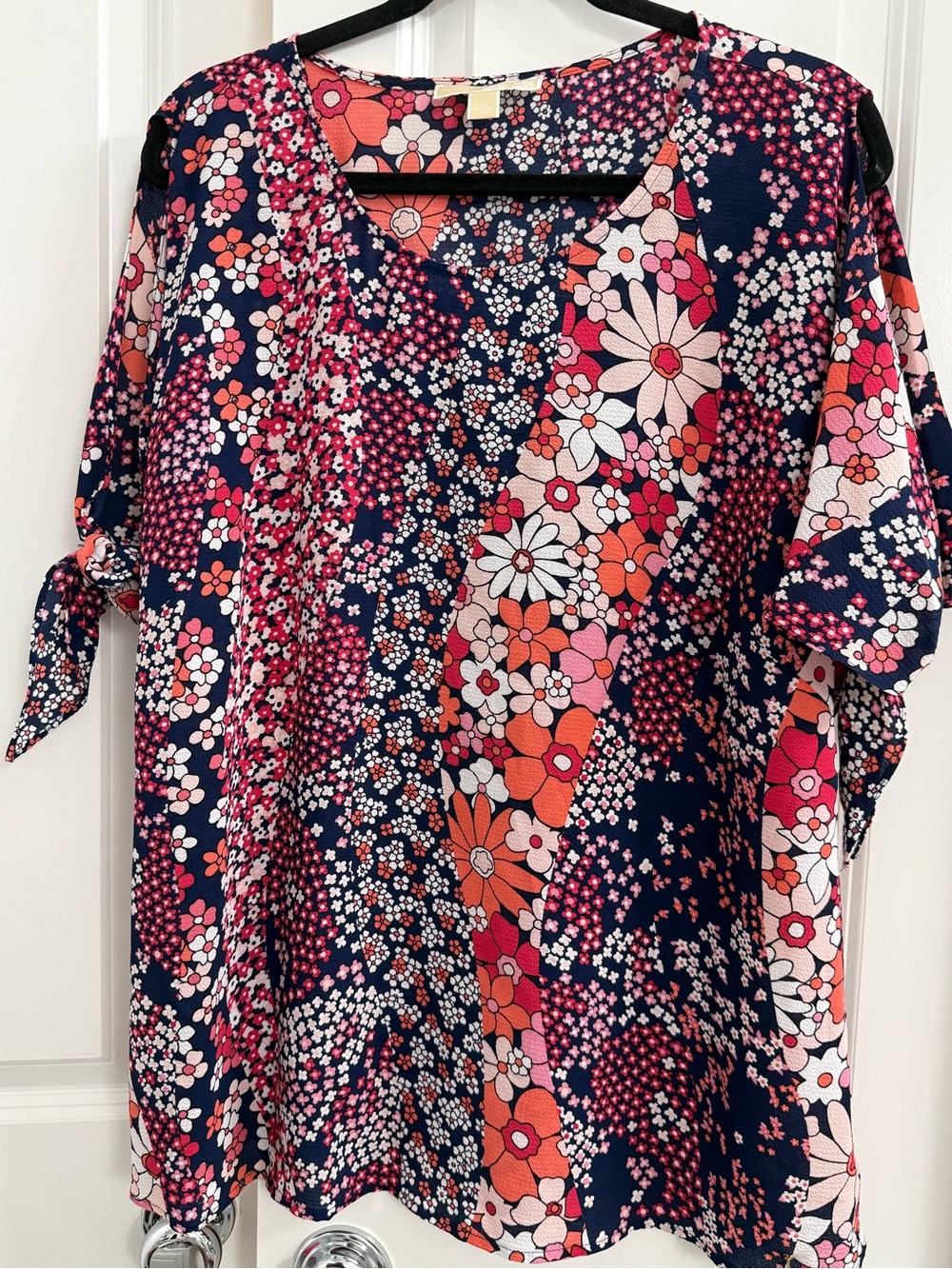 Michael Kors Cold Shoulder Red/ Navy Floral Ruffle Top Size 1X